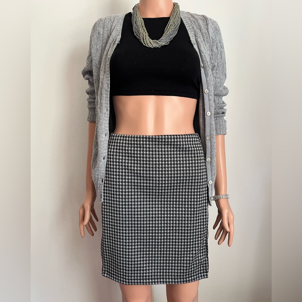 NWT Iris Basic Skirt